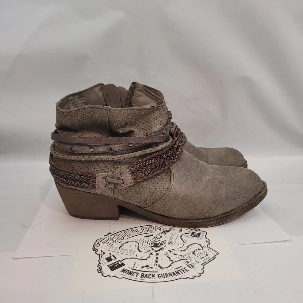 Maurices Cassie Ankle Boots Womens 9M Taupe Perforated Boho Chain Straps 79232